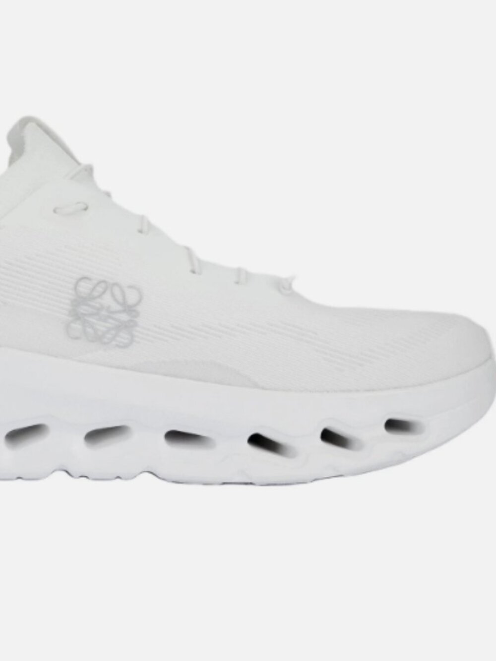 Men- On Running Cloudtilt Loewe All White